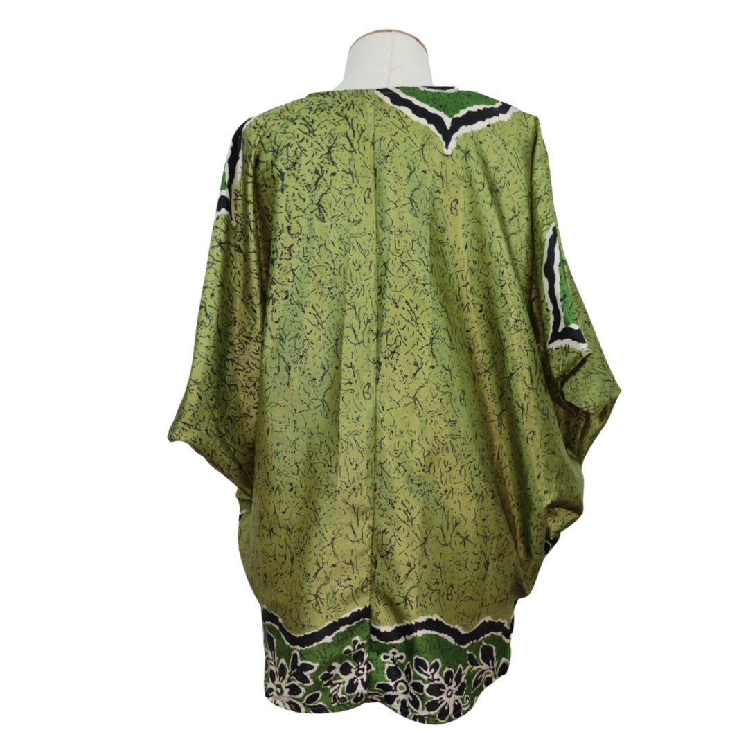 BWM167 - Batwing Top