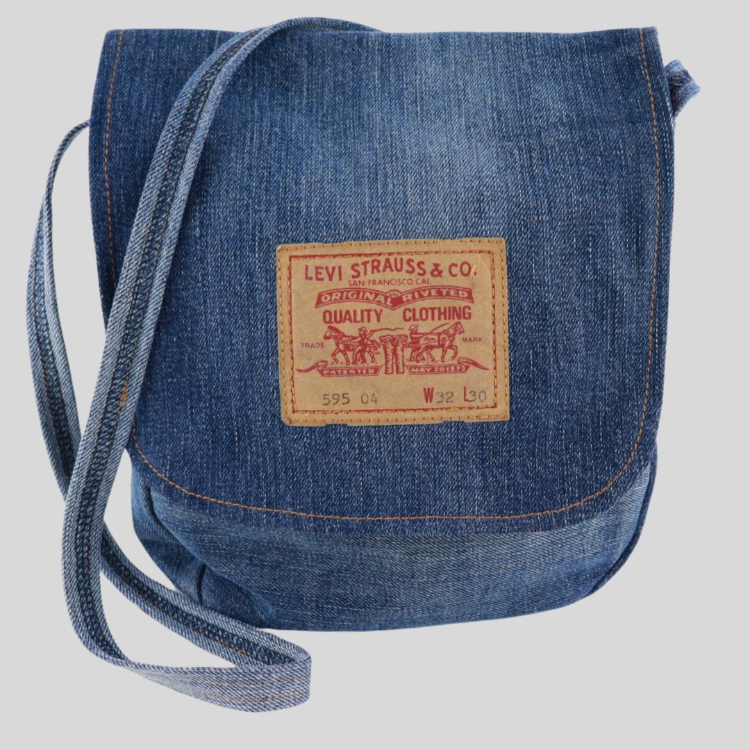 DBA09 ALICE Levi Strauss – Amy Ella