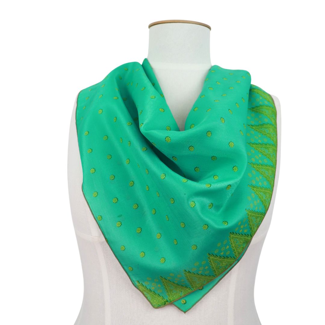 SQ24 - SCARF