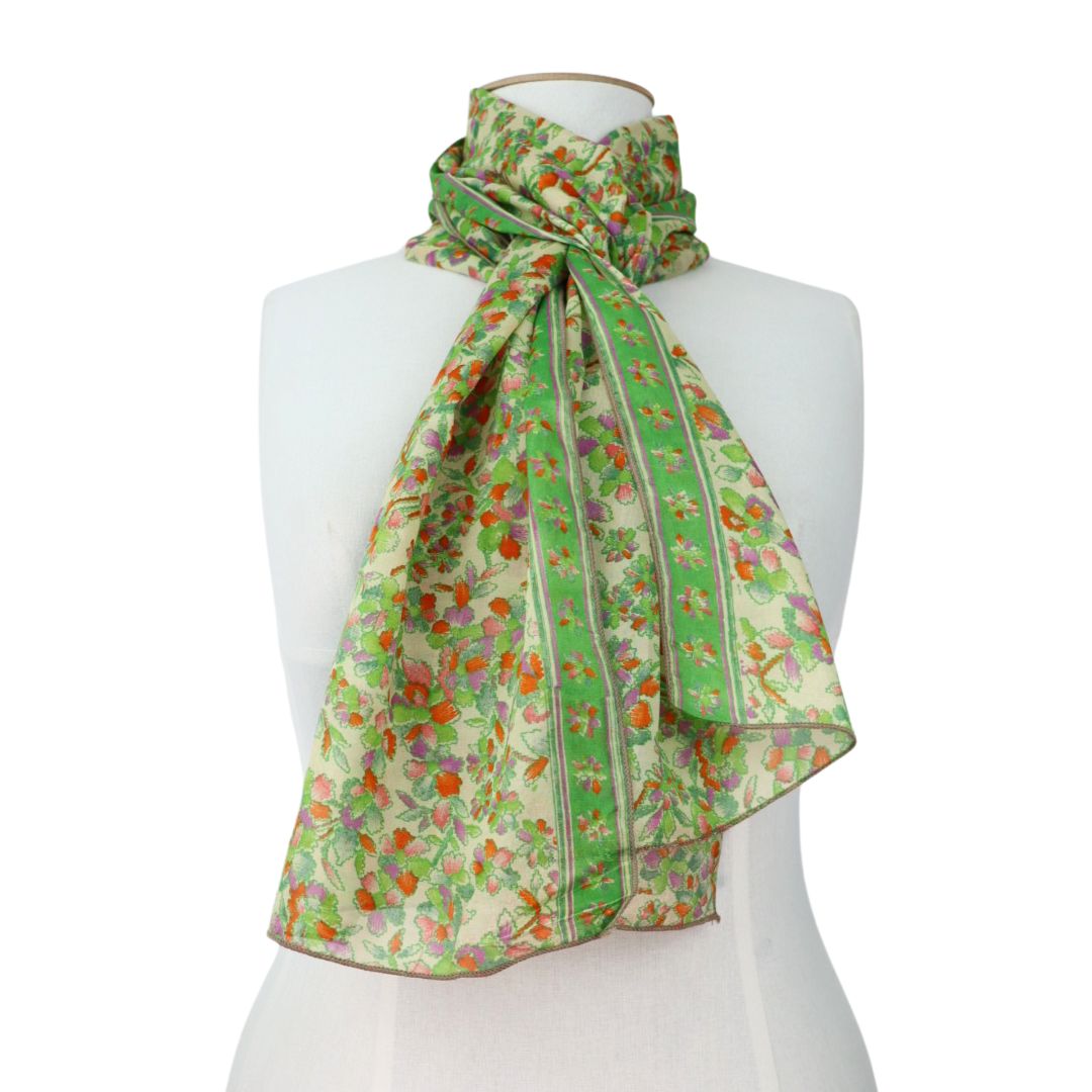 S539 - SCARF