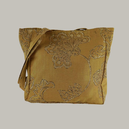 Small Tote in Gold