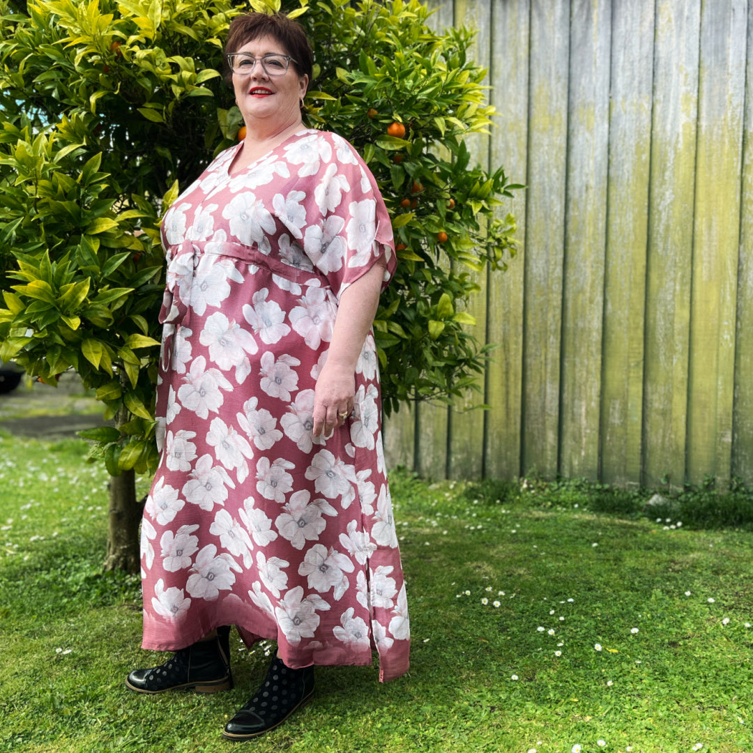 ROSIE DRESSES 22-24, US 18-20