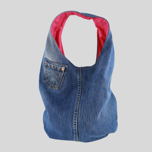 DBJ06 - JULIE - Levi Strauss