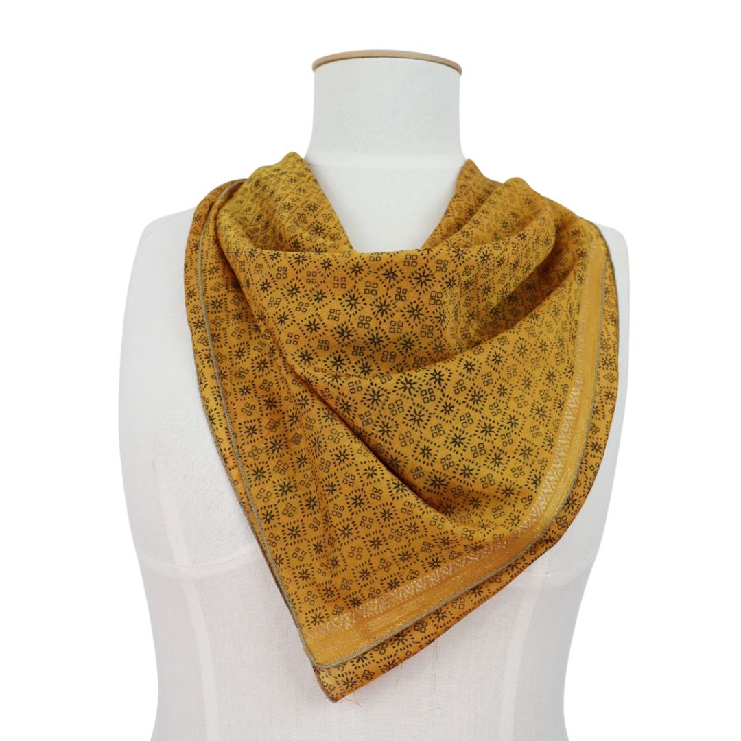 SQ15 - SCARF