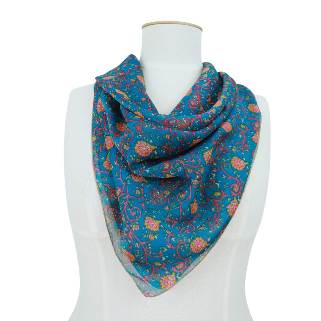 SQ23 - SCARF