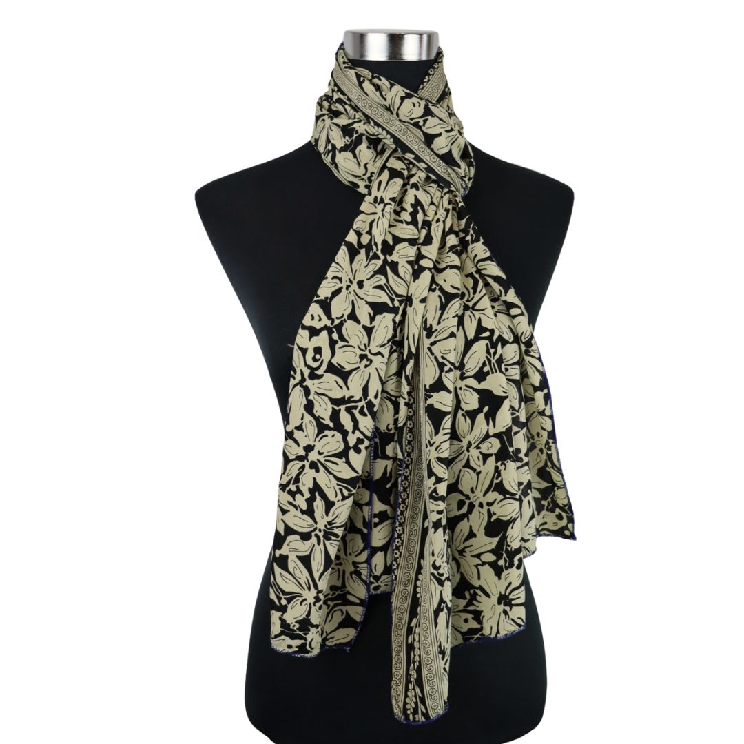 S438 - SCARF