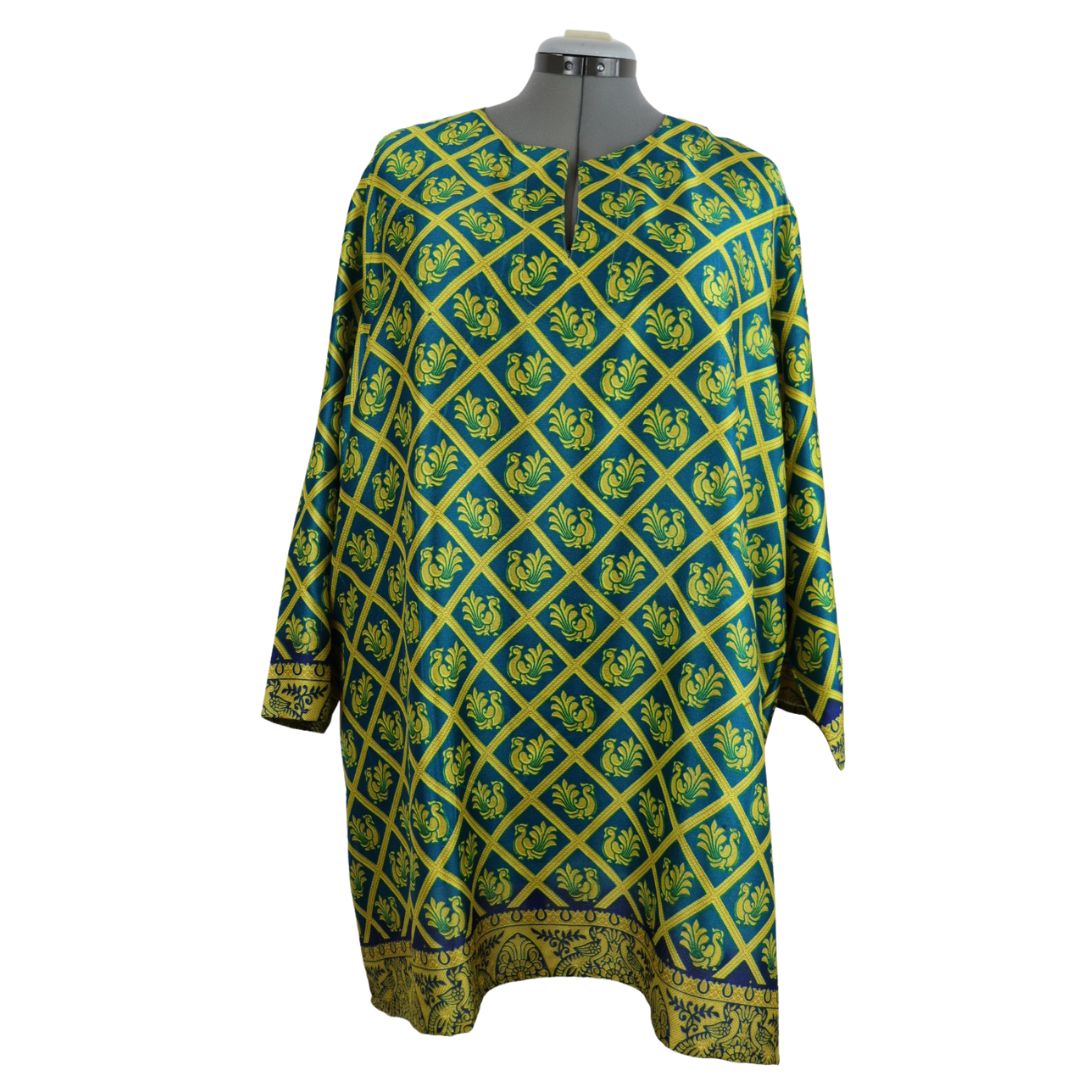 TVXXL70 - TUNIC 22-24 V NECK